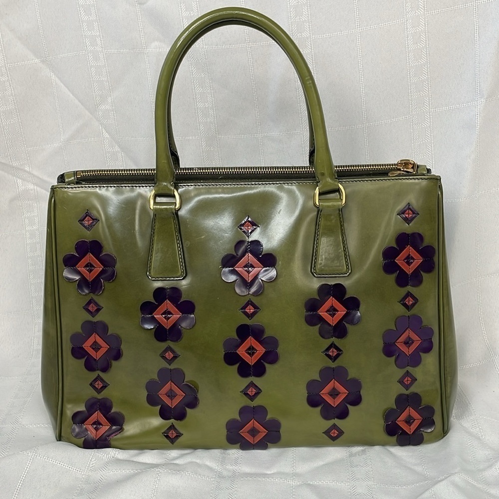 Prada Spazzolato Floral Applique Galleria Tote Bag Green Patent - Picture 7 of 17